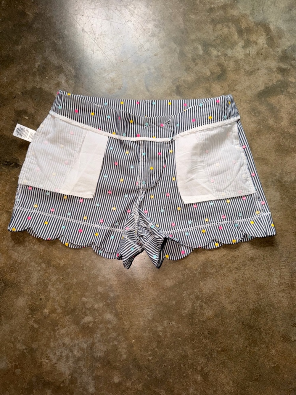 NWOT - Chino Scallop Shorts with Polka Dots- Size 4 - Picture 5 of 7